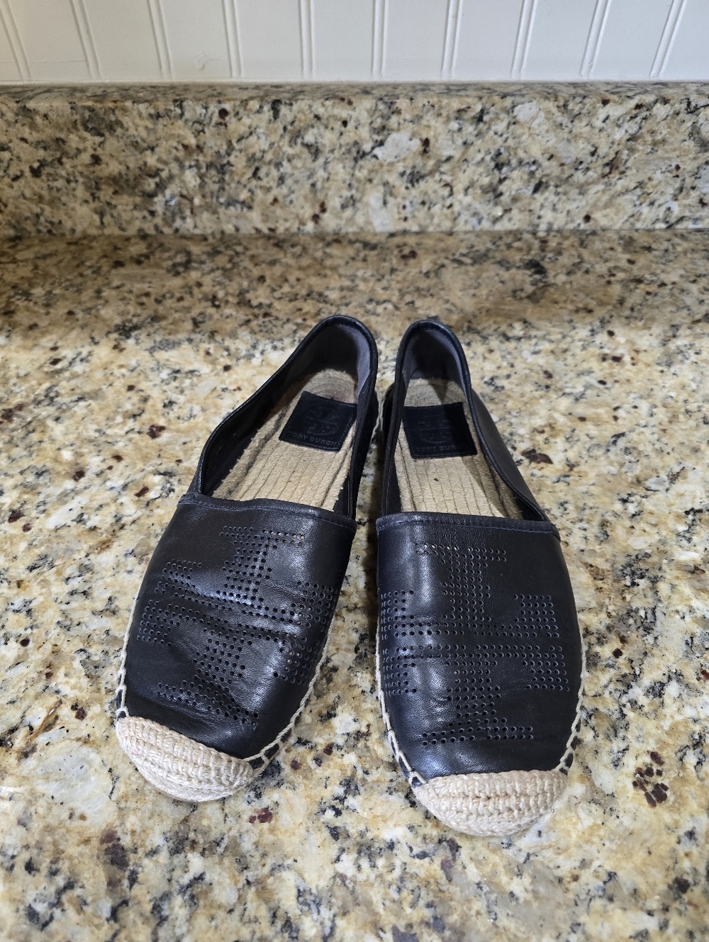 Tory Burch Black Leather Perforated Logo Flats Women Size 7 Espadrille Shoes